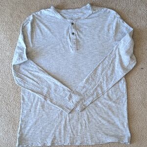 Banana Republic Gray Long Sleeve Tee